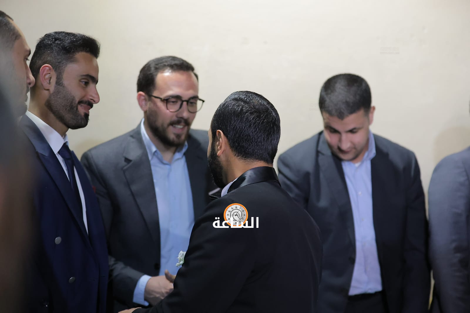 Madar Al-Saa Images 0.7256243326279856