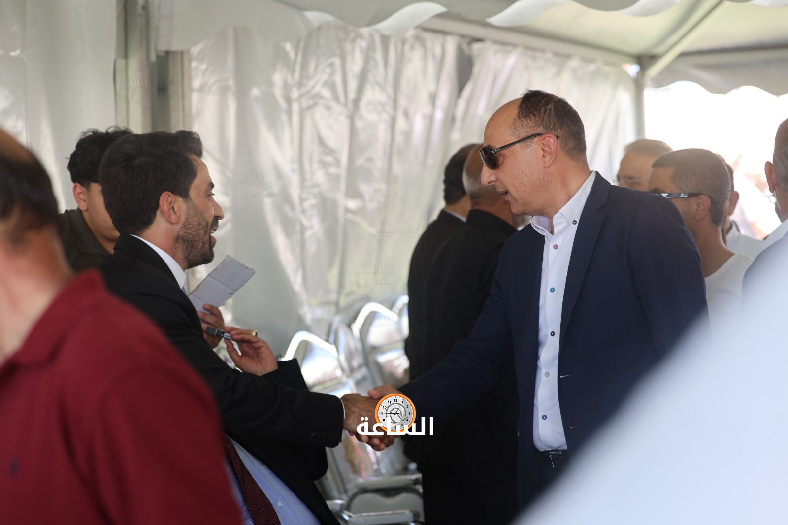 Madar Al-Saa Images 0.9427388825927124