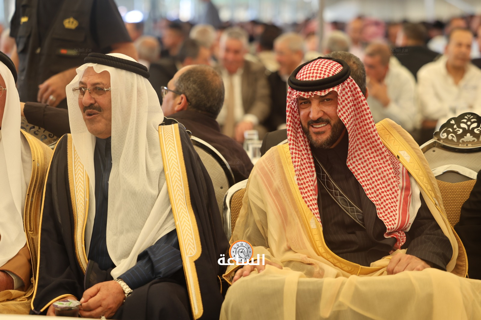 Madar Al-Saa Images 0.4374599631125786