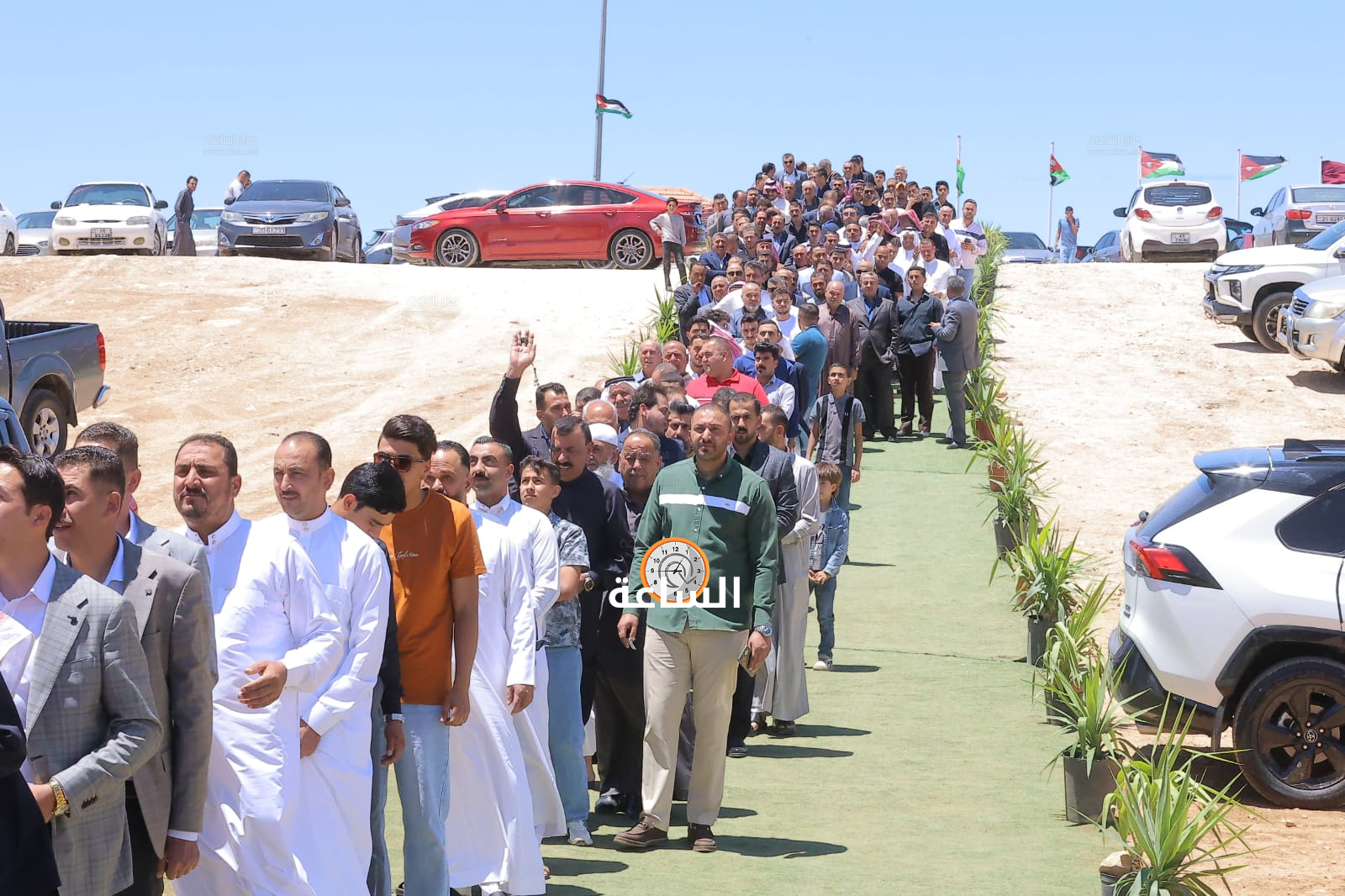Madar Al-Saa Images 0.4152350146739342
