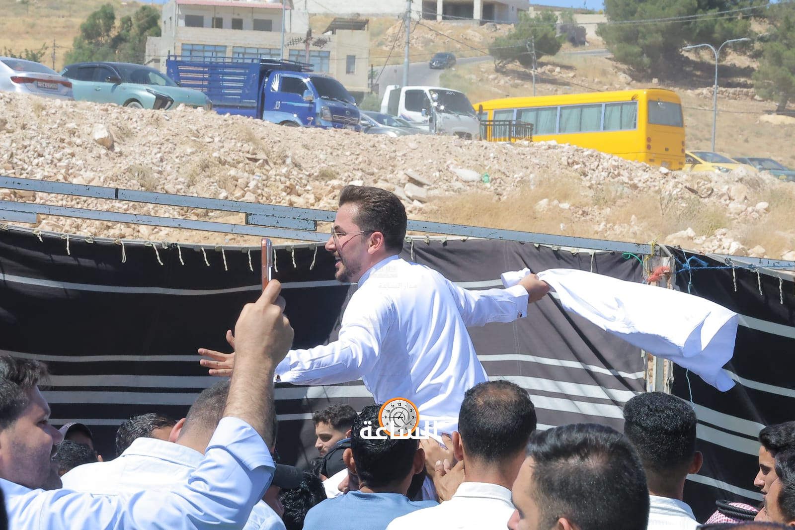 Madar Al-Saa Images 0.749445447206483