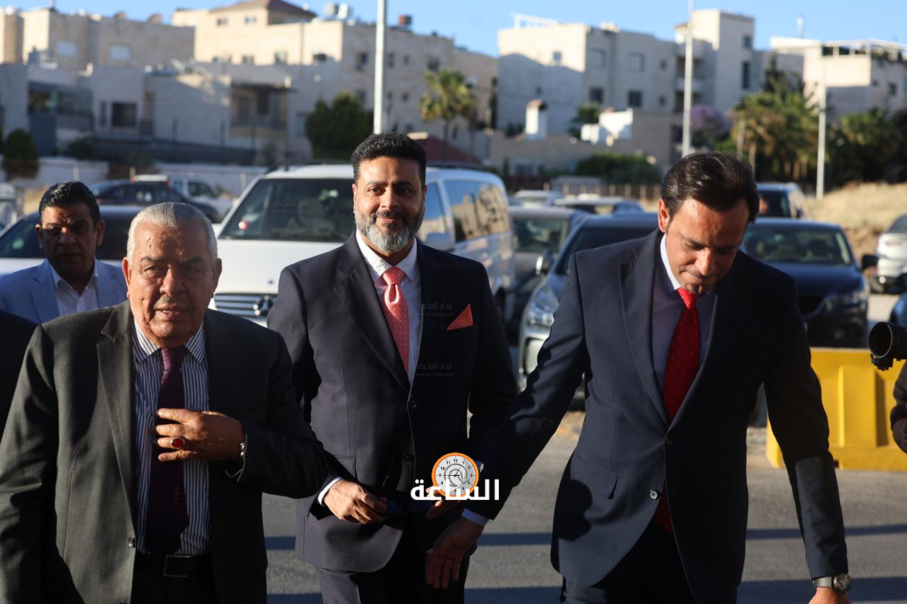 Madar Al-Saa Images 0.23891461505450484