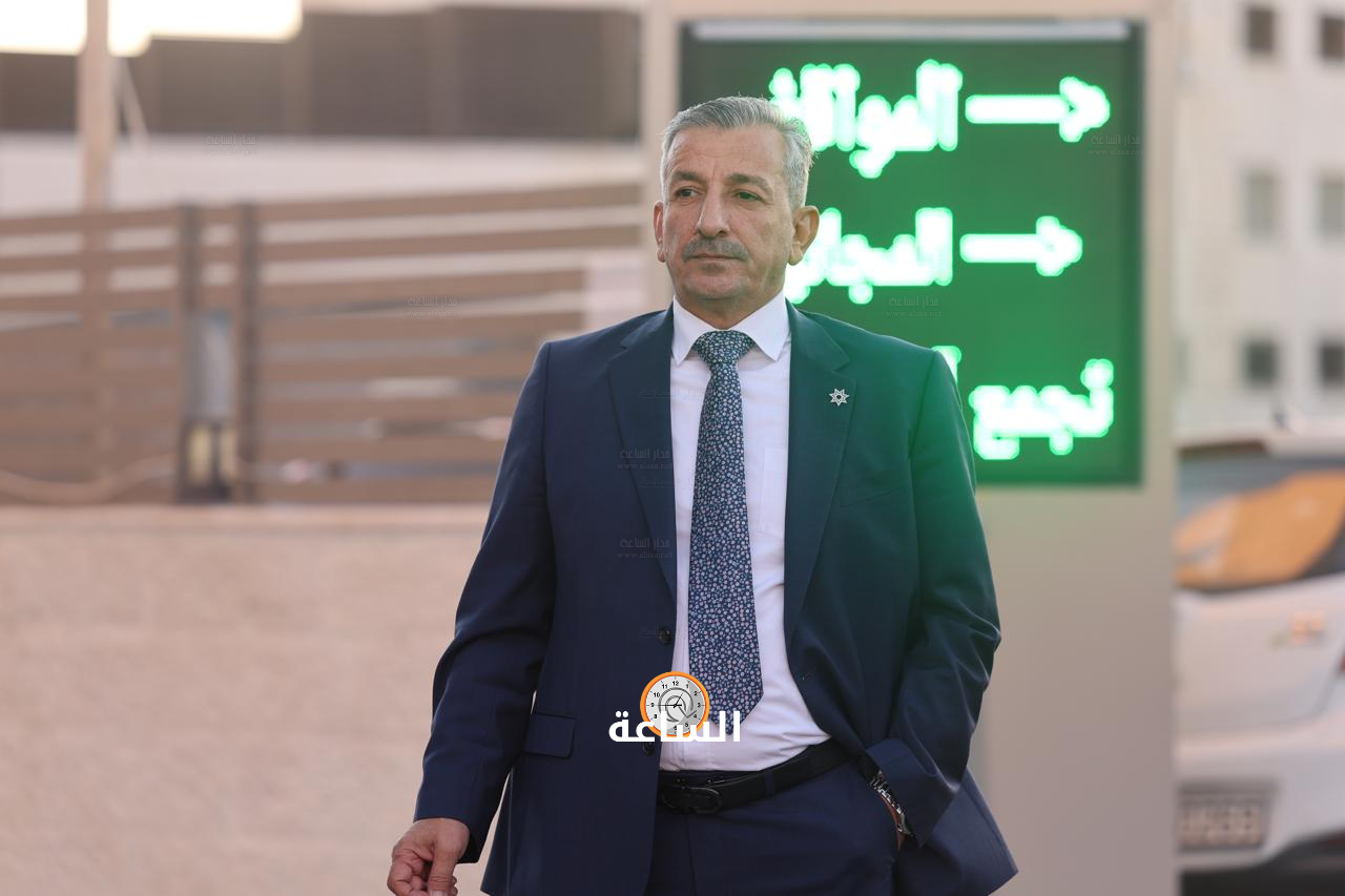 Madar Al-Saa Images 0.47098823063435635