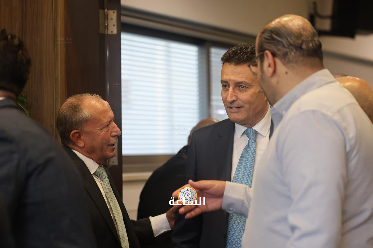 Madar Al-Saa Images 0.13282755493819676
