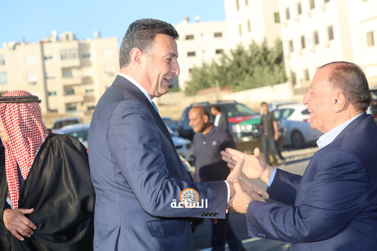 Madar Al-Saa Images 0.30376637784985117