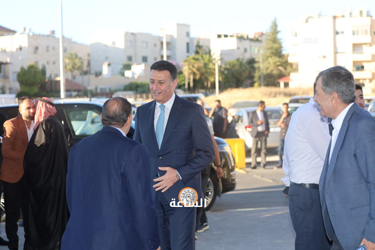 Madar Al-Saa Images 0.646354764631505