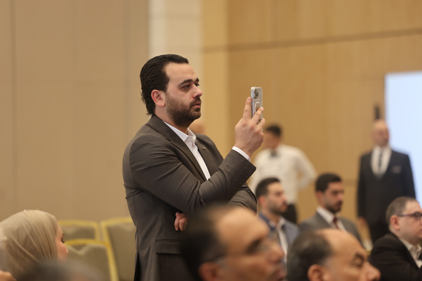 Madar Al-Saa Images 0.18797292006405264