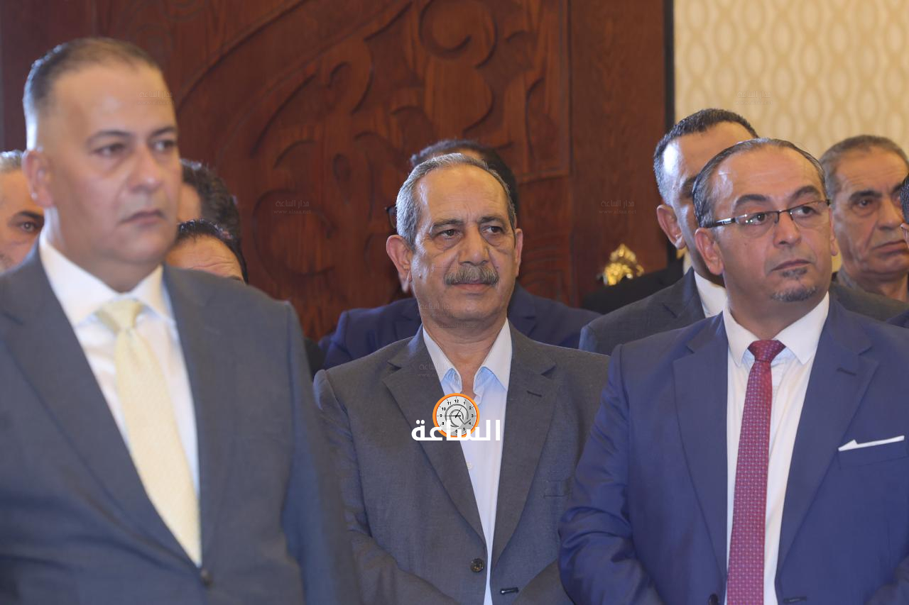 Madar Al-Saa Images 0.04360177772654117