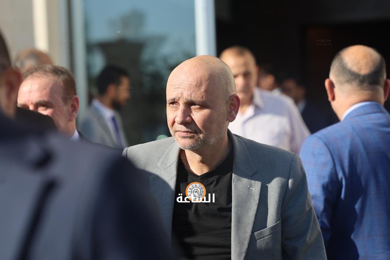 Madar Al-Saa Images 0.7340954176180664