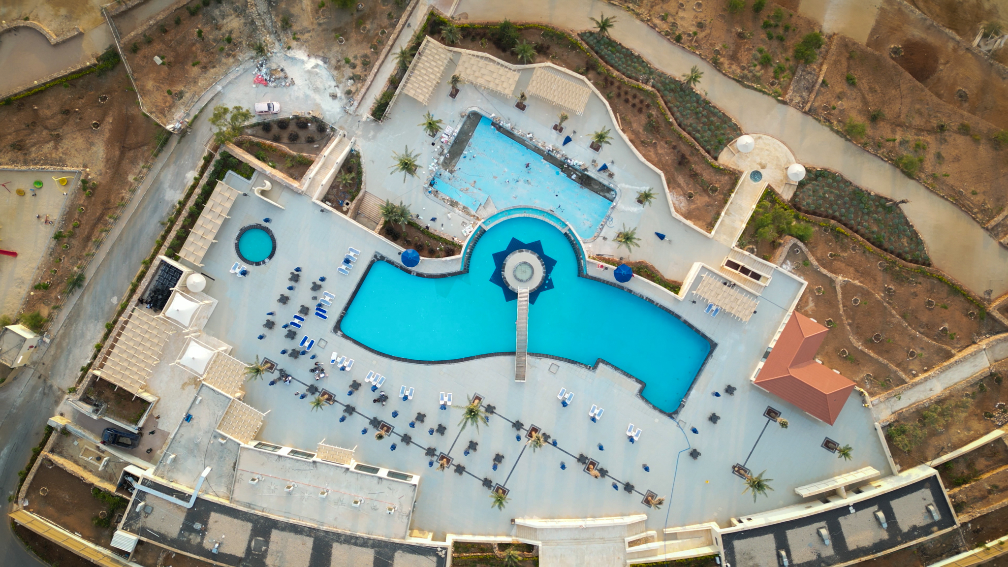 Madar Al-Saa Images 0.33175111561423654