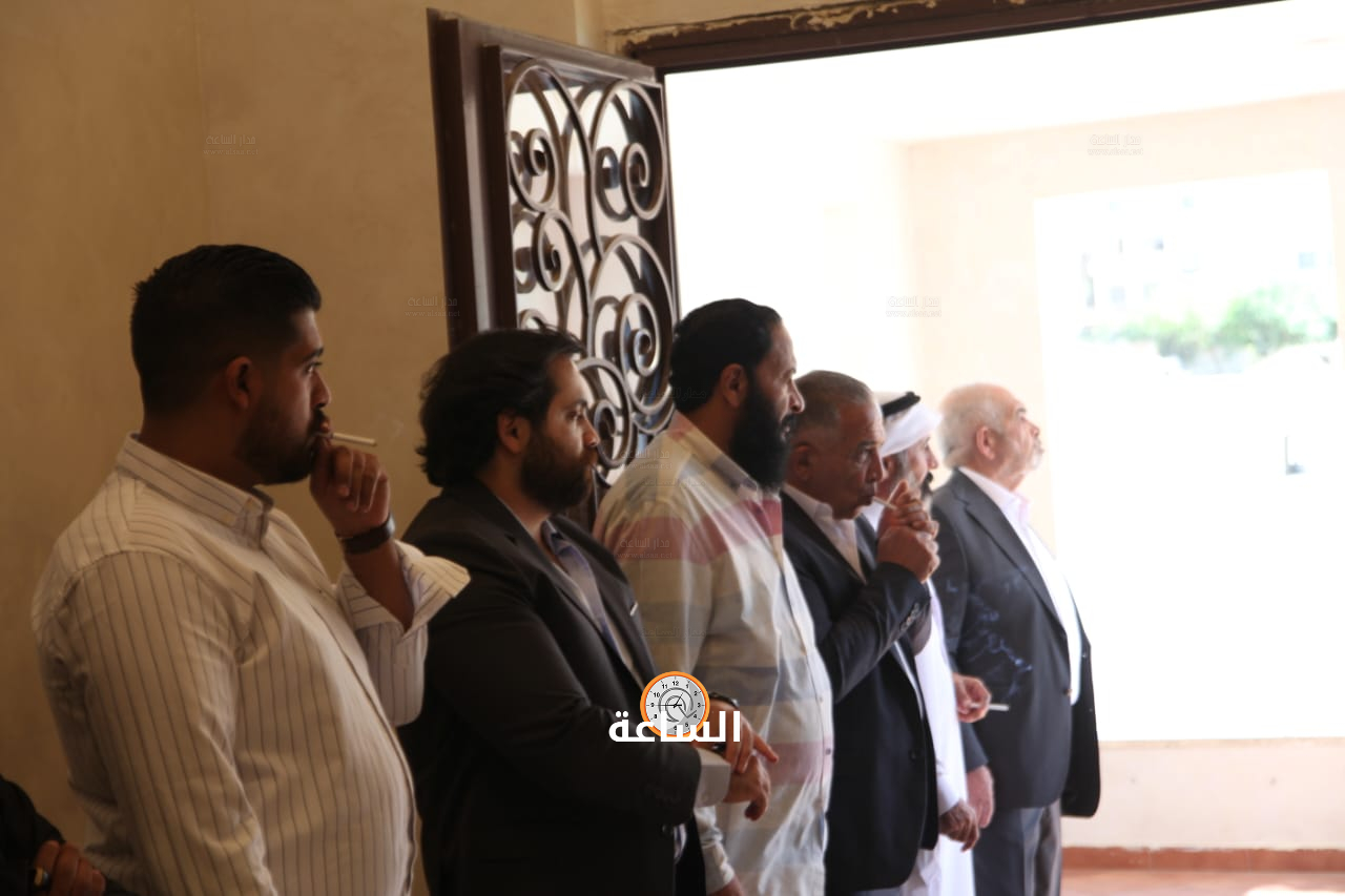 Madar Al-Saa Images 0.9441157605454977