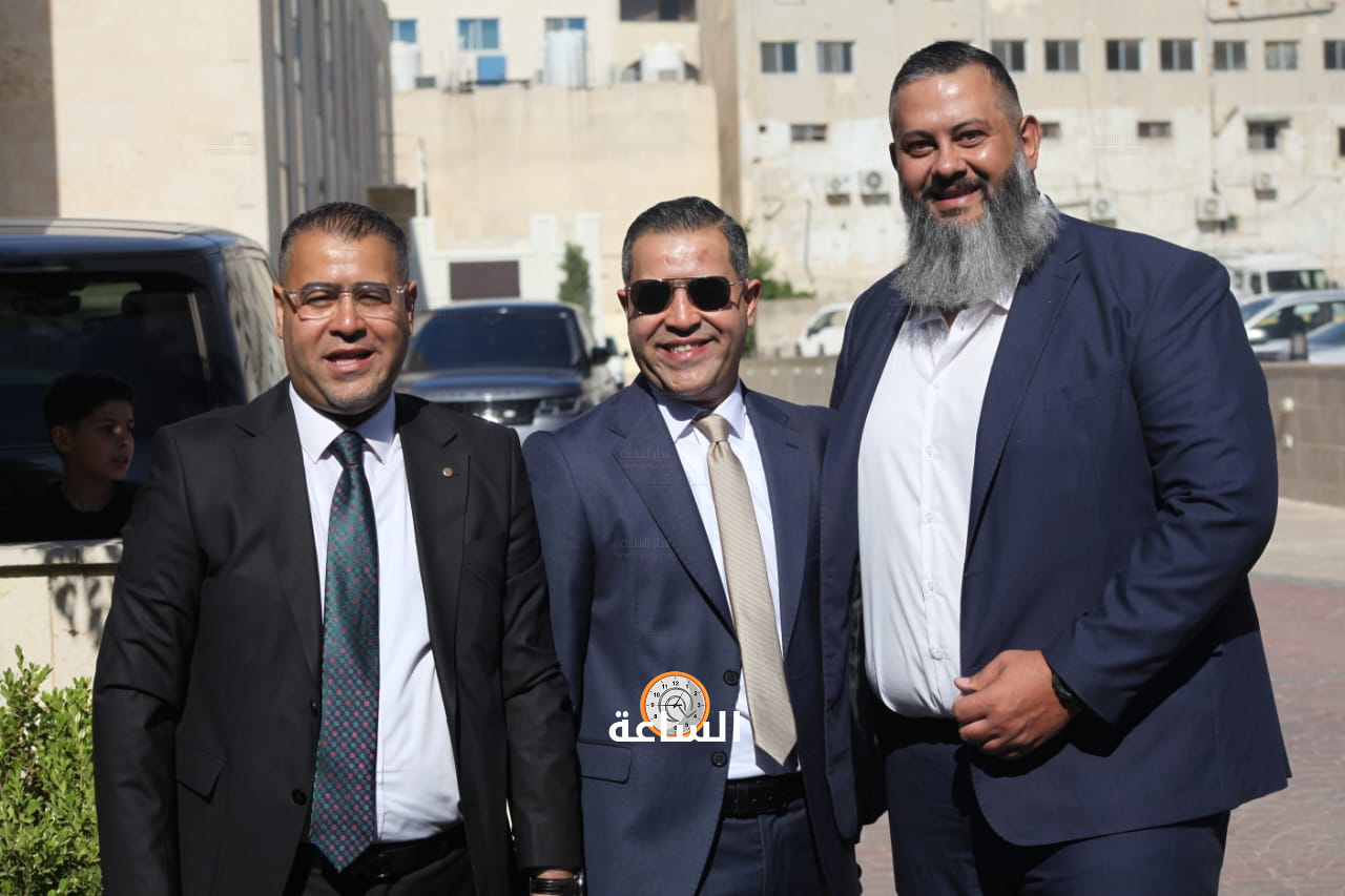 Madar Al-Saa Images 0.08398969793756739
