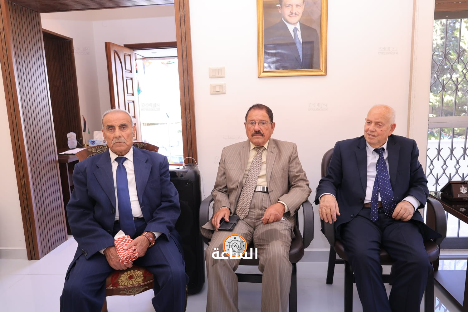 Madar Al-Saa Images 0.44436220240125324