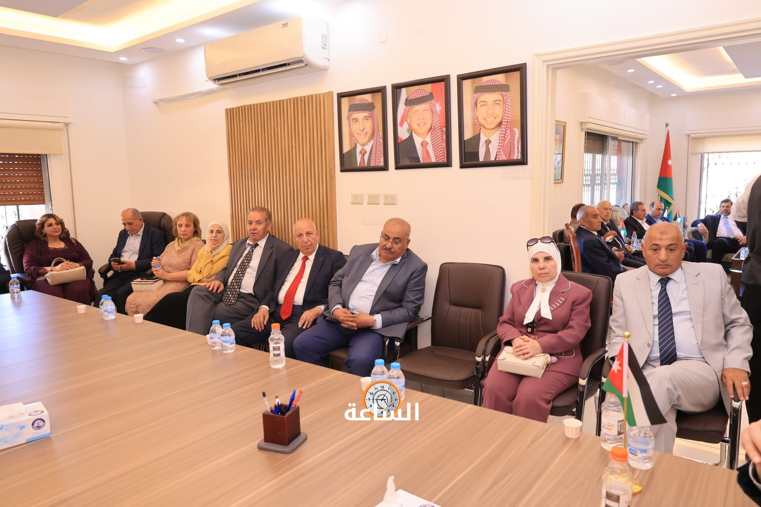 Madar Al-Saa Images 0.4863384443640977