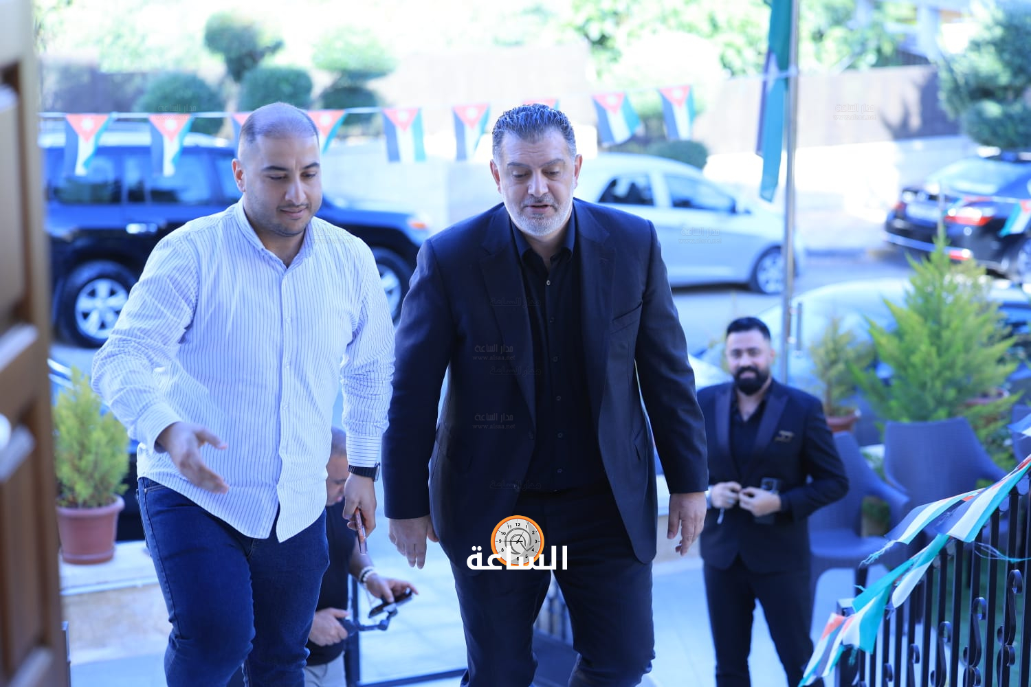 Madar Al-Saa Images 0.14921247395047665