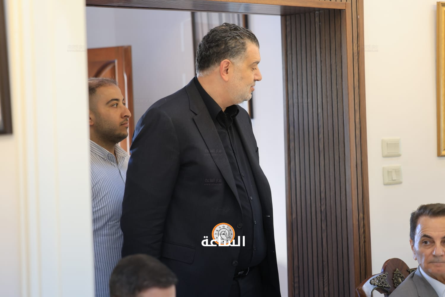 Madar Al-Saa Images 0.502641898386864