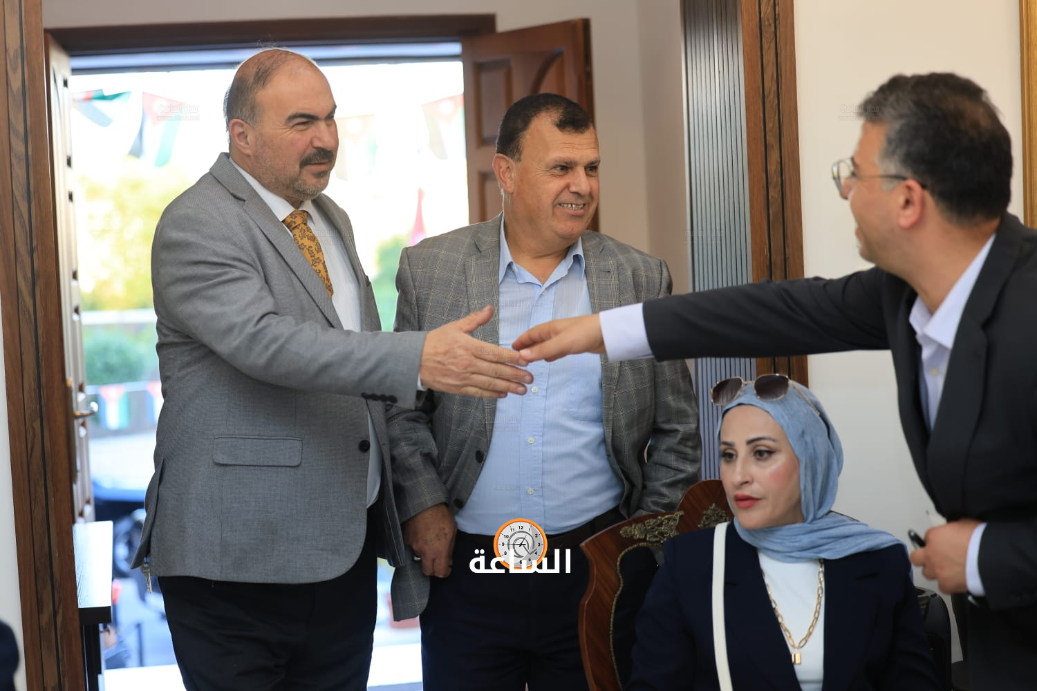 Madar Al-Saa Images 0.44016077542076437