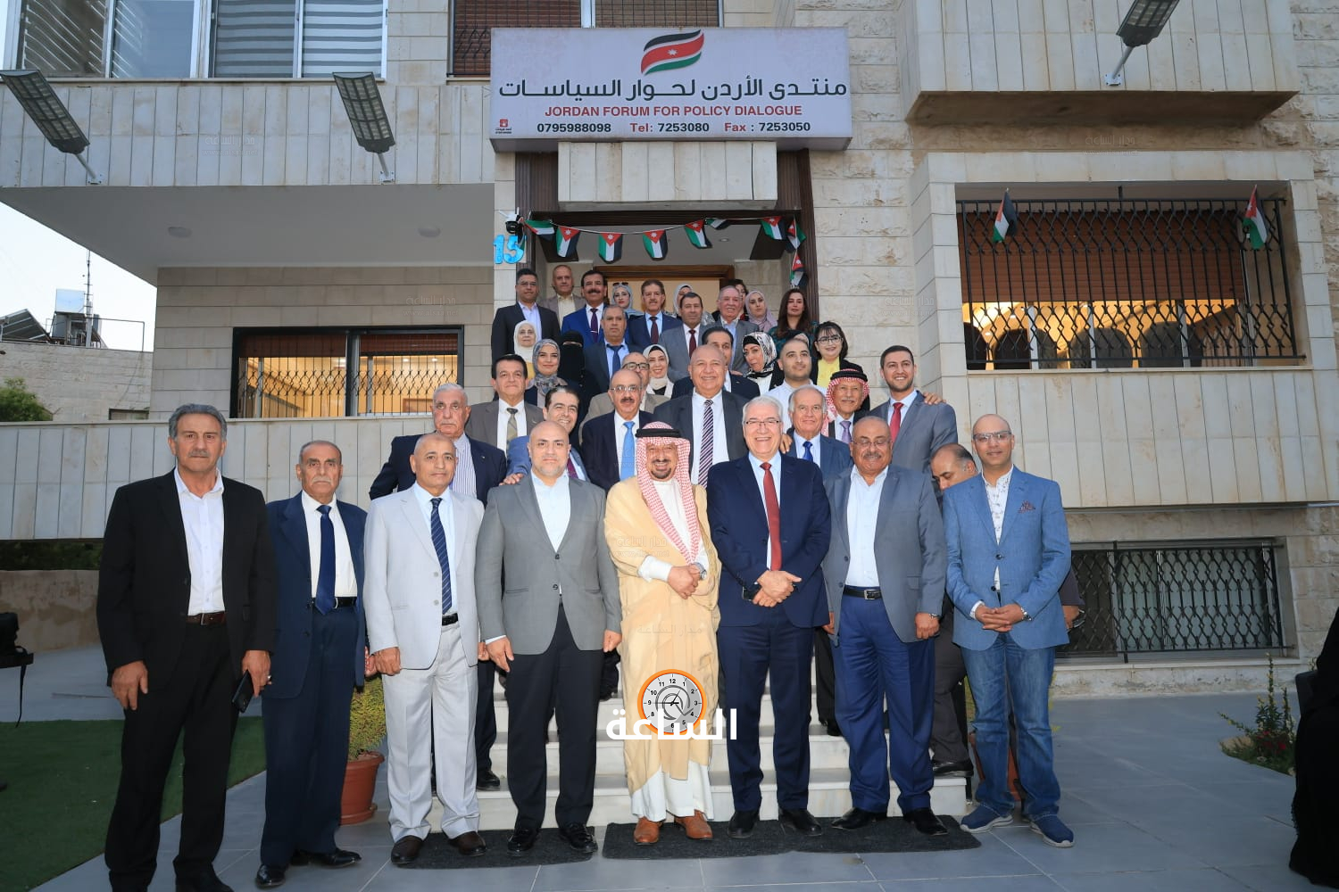 Madar Al-Saa Images 0.8533373102407331