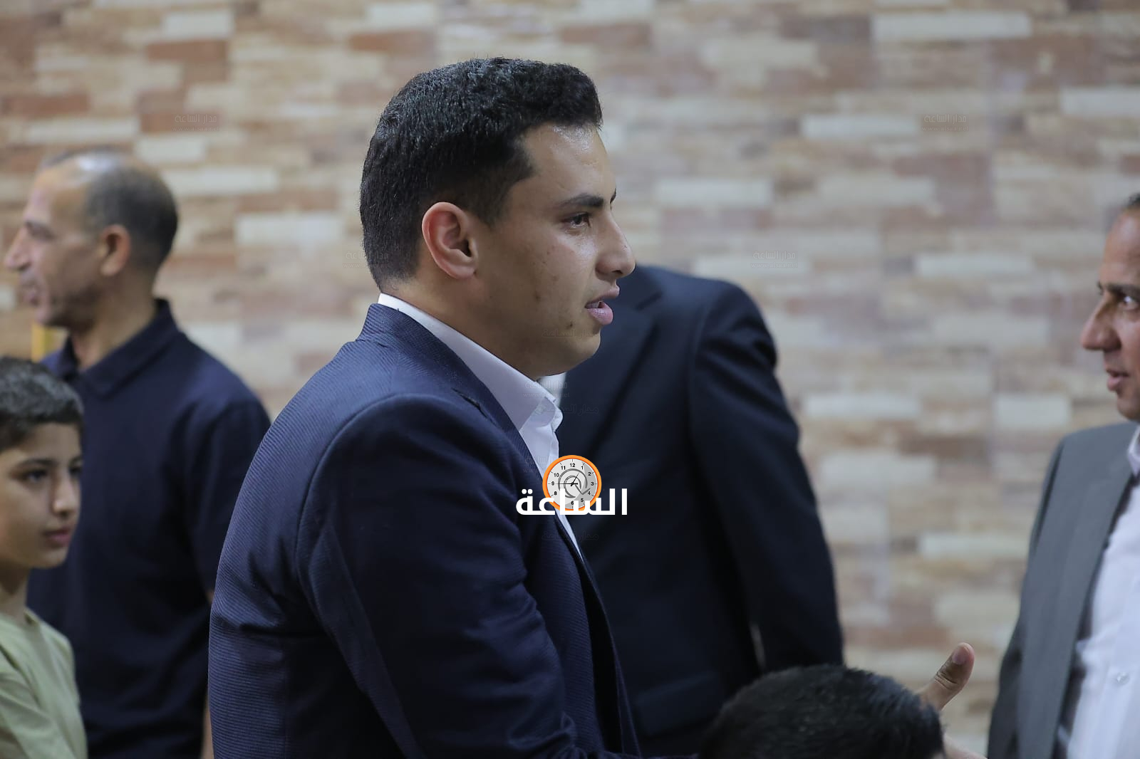 Madar Al-Saa Images 0.11520756146783184