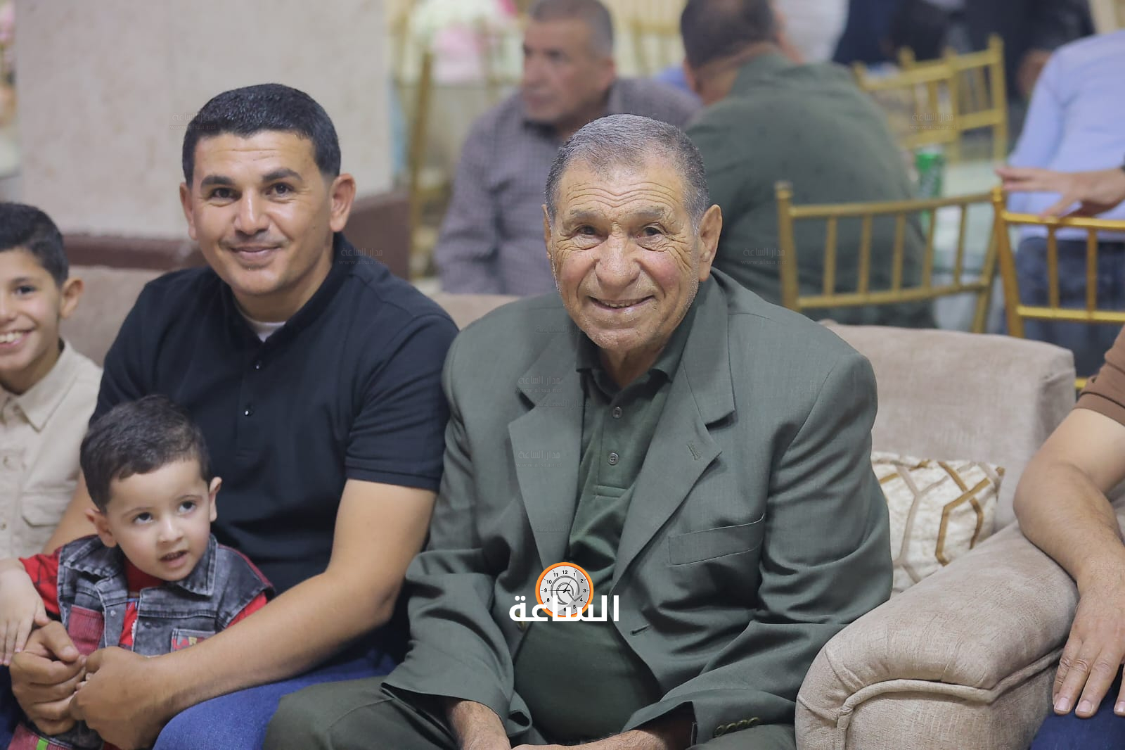 Madar Al-Saa Images 0.40981817938476295