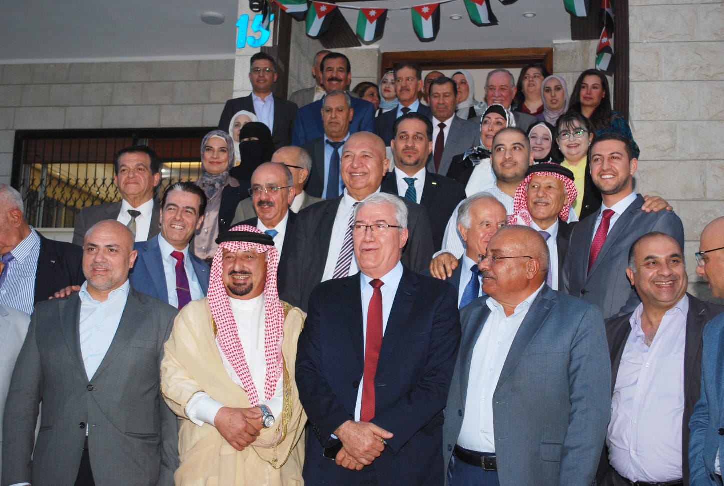 Madar Al-Saa Images 0.7365807527592869