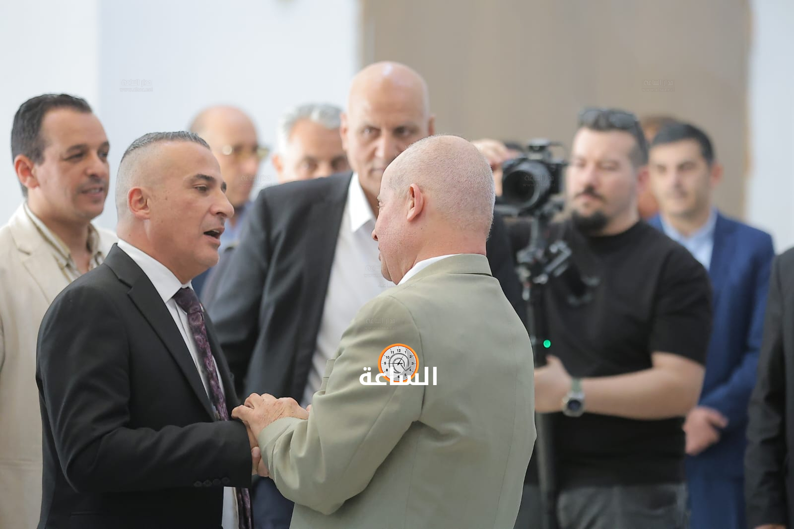 Madar Al-Saa Images 0.8348707252880002