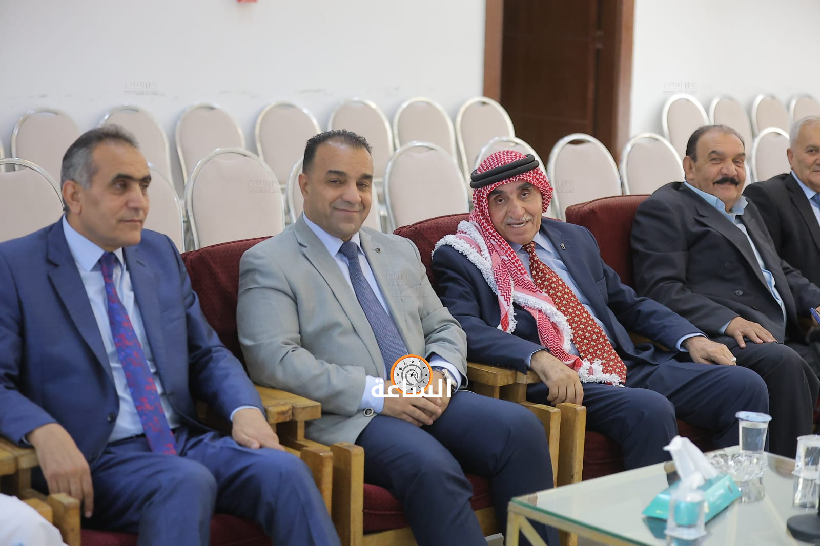 Madar Al-Saa Images 0.03766168209227816