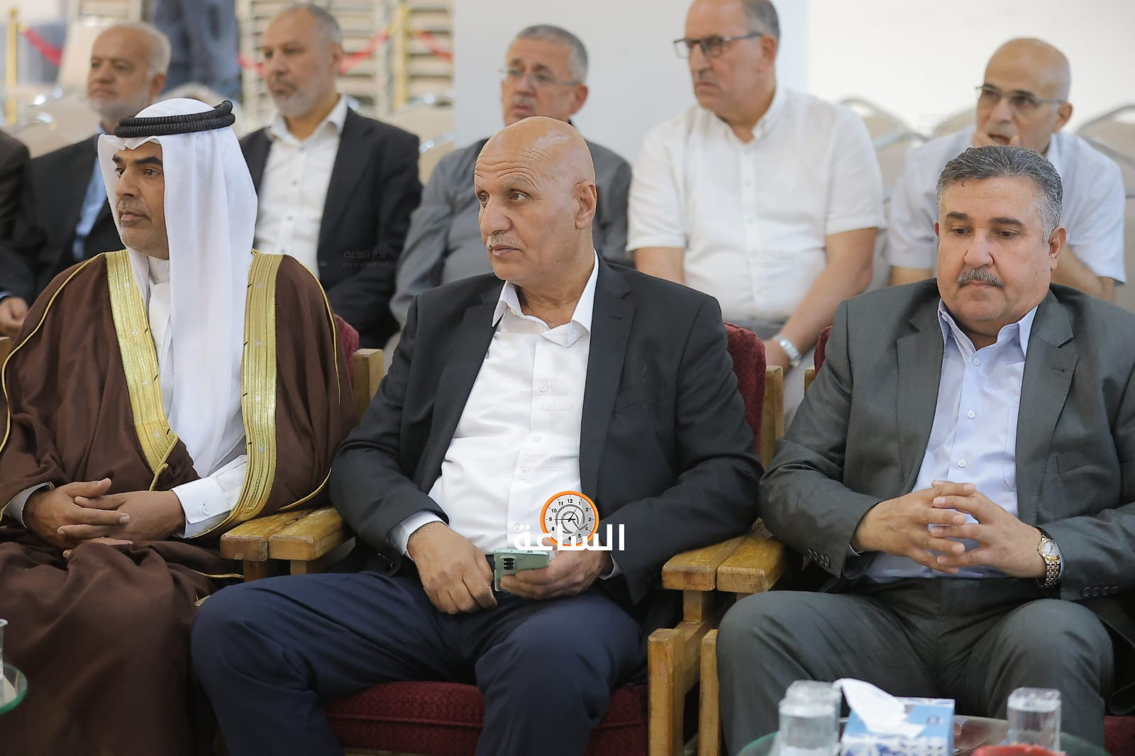 Madar Al-Saa Images 0.37169539814615693