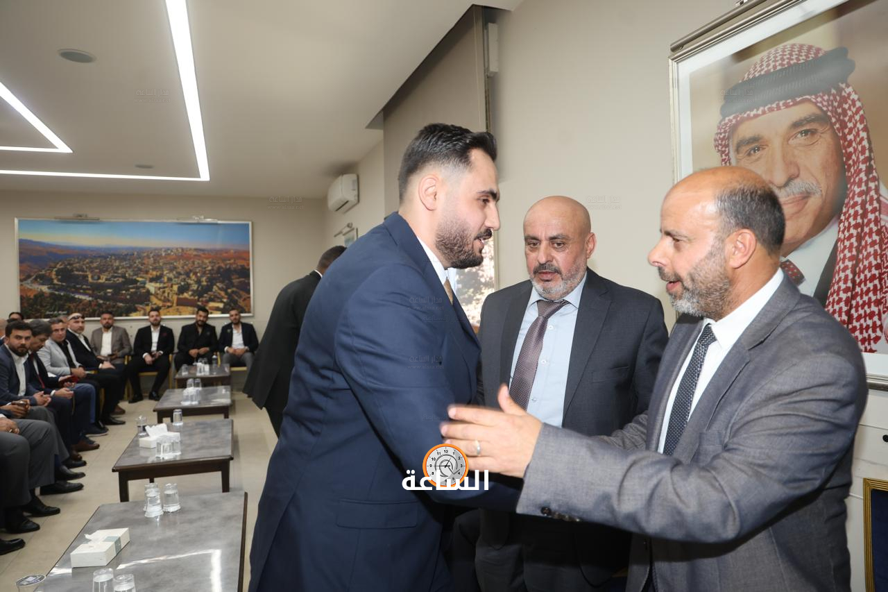 Madar Al-Saa Images 0.3949040553385271