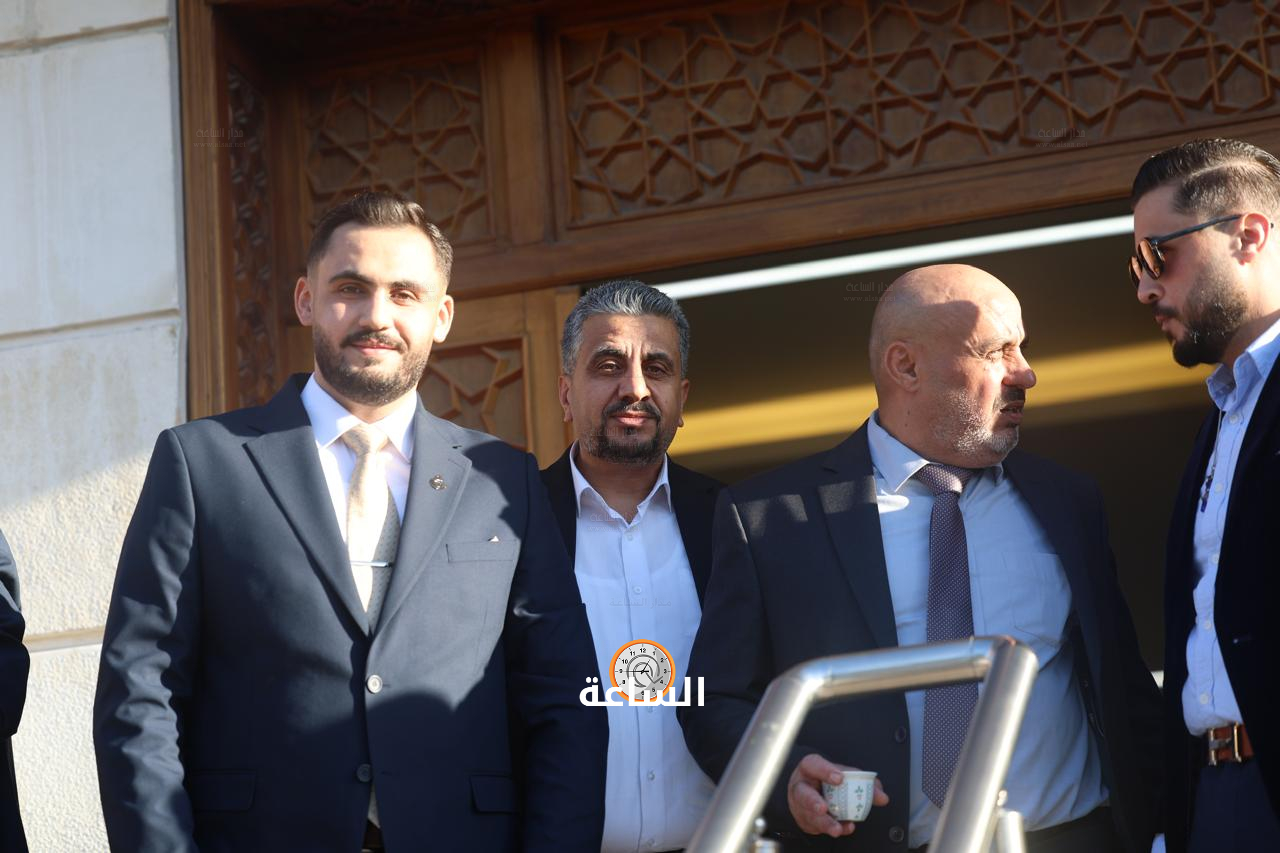 Madar Al-Saa Images 0.03758354859832114