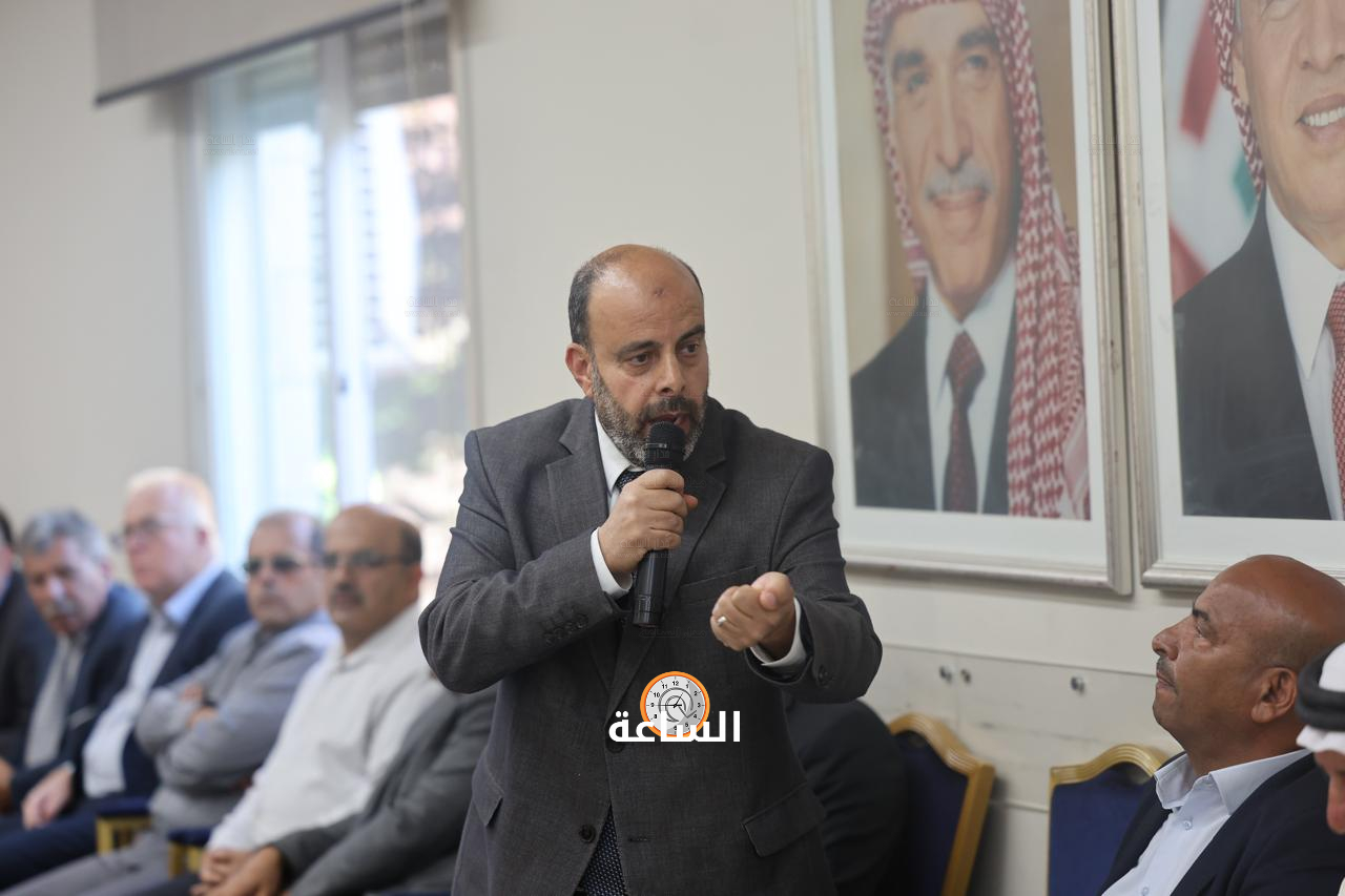 Madar Al-Saa Images 0.39775482377929505