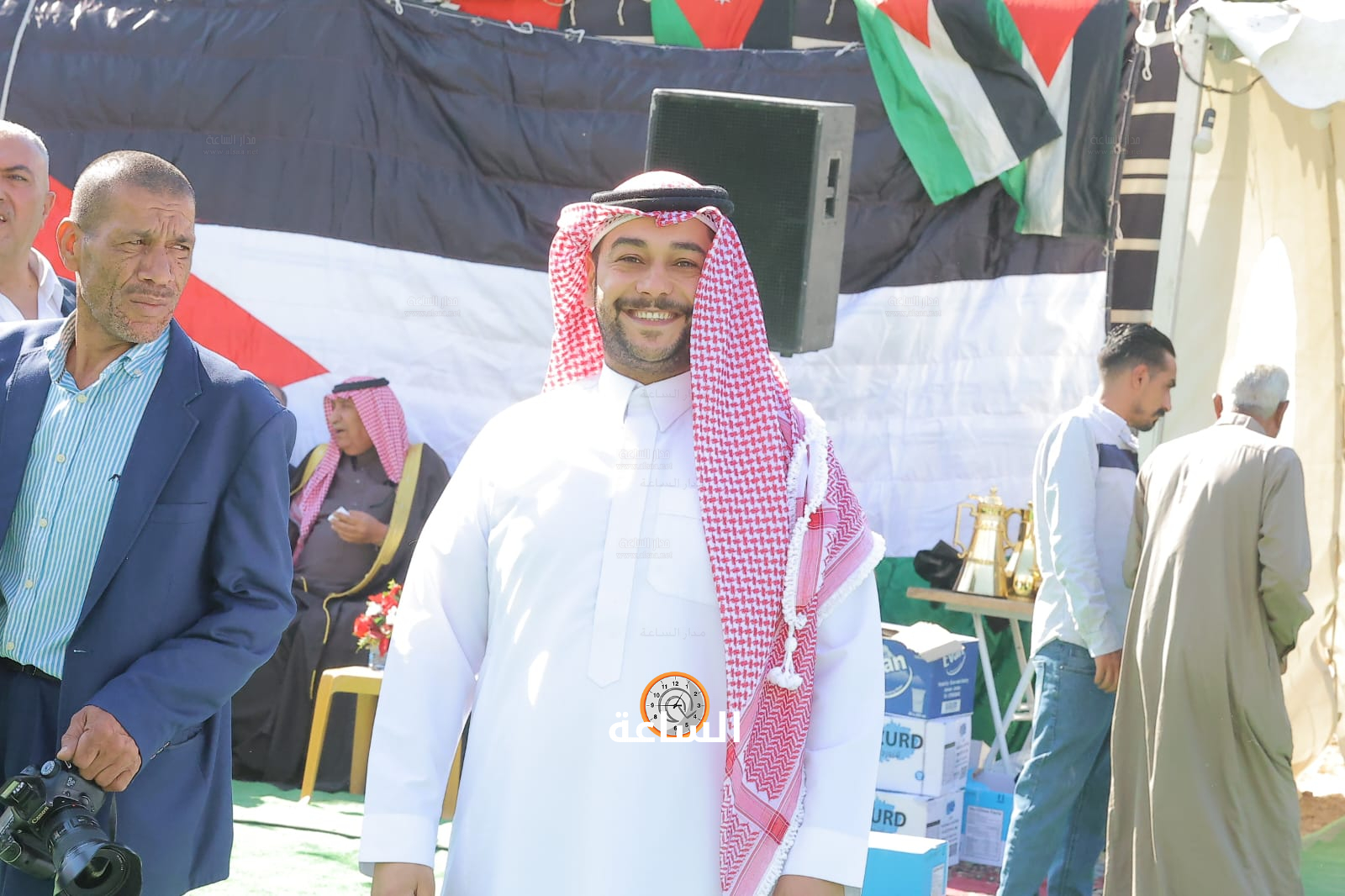 Madar Al-Saa Images 0.578712360791568