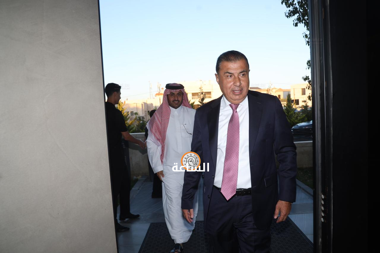 Madar Al-Saa Images 0.22471870644835168