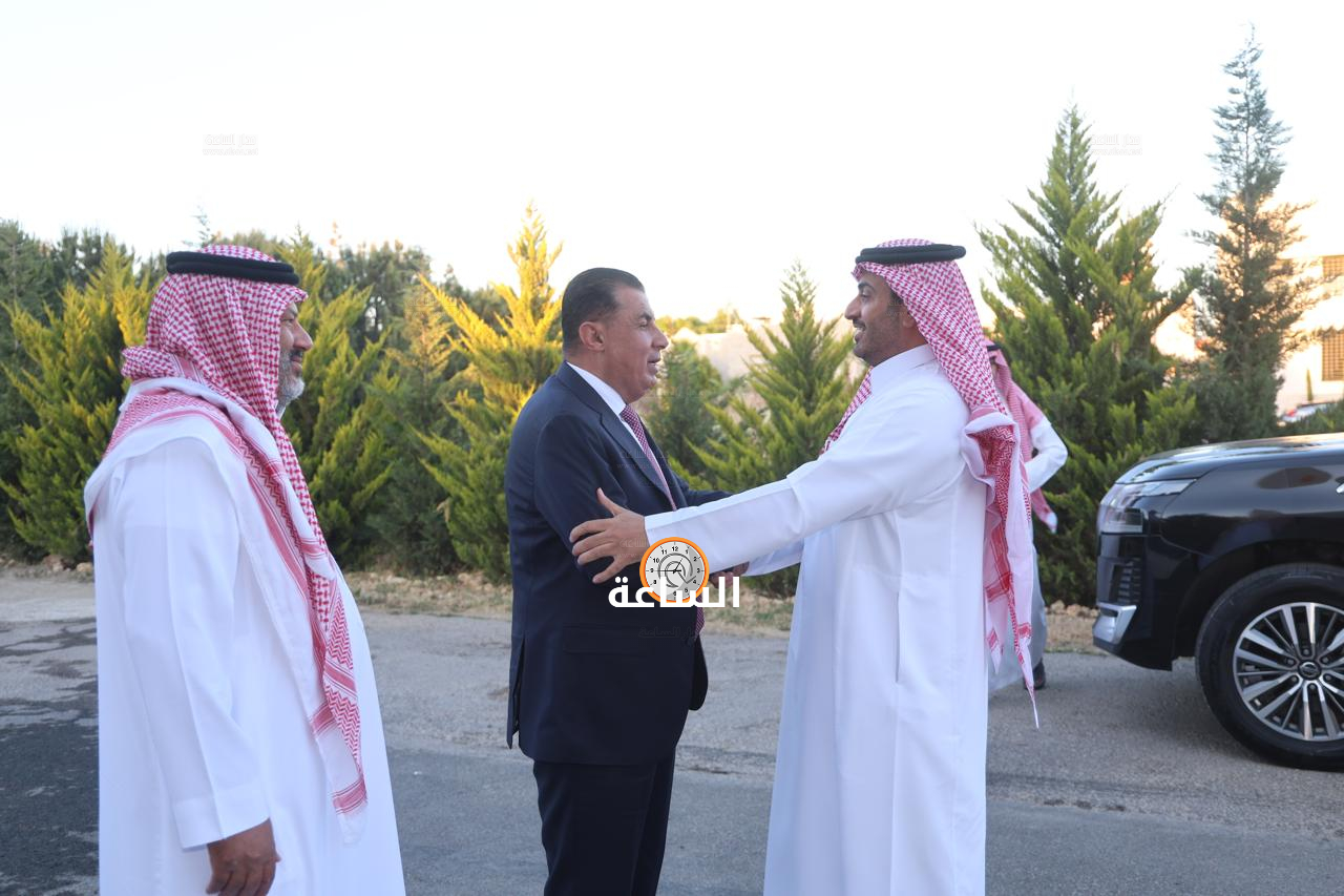Madar Al-Saa Images 0.3287805239680812