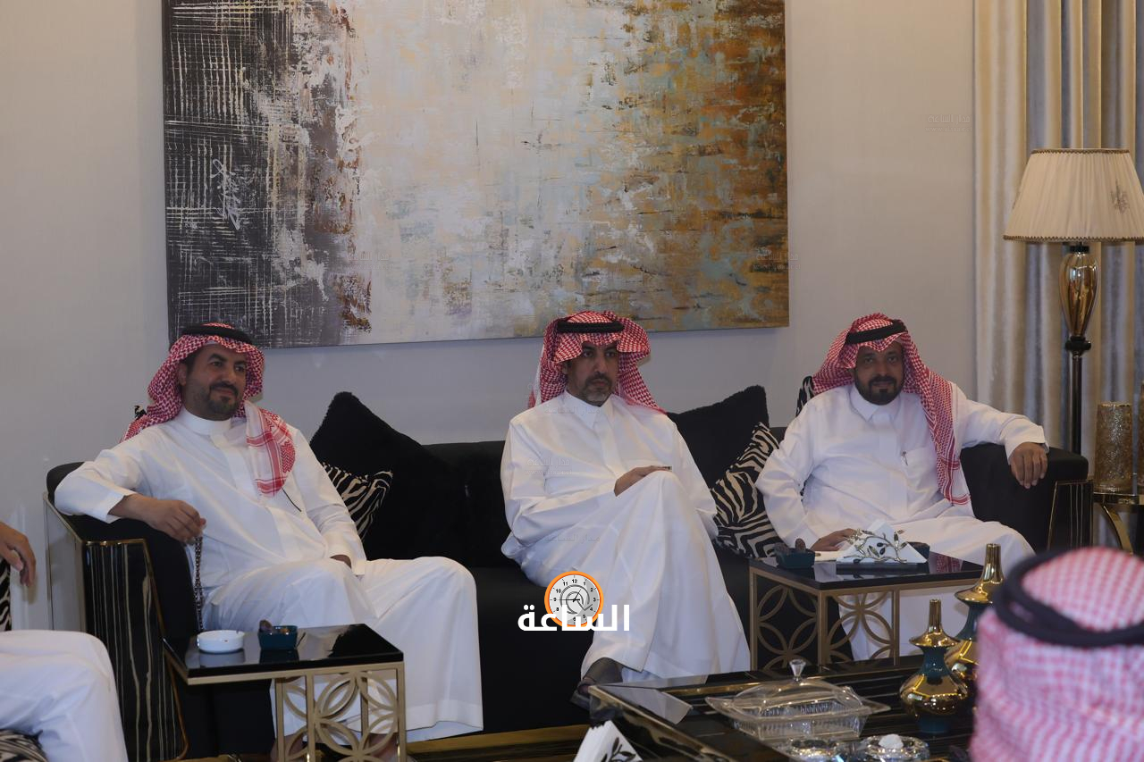 Madar Al-Saa Images 0.1851743056937255