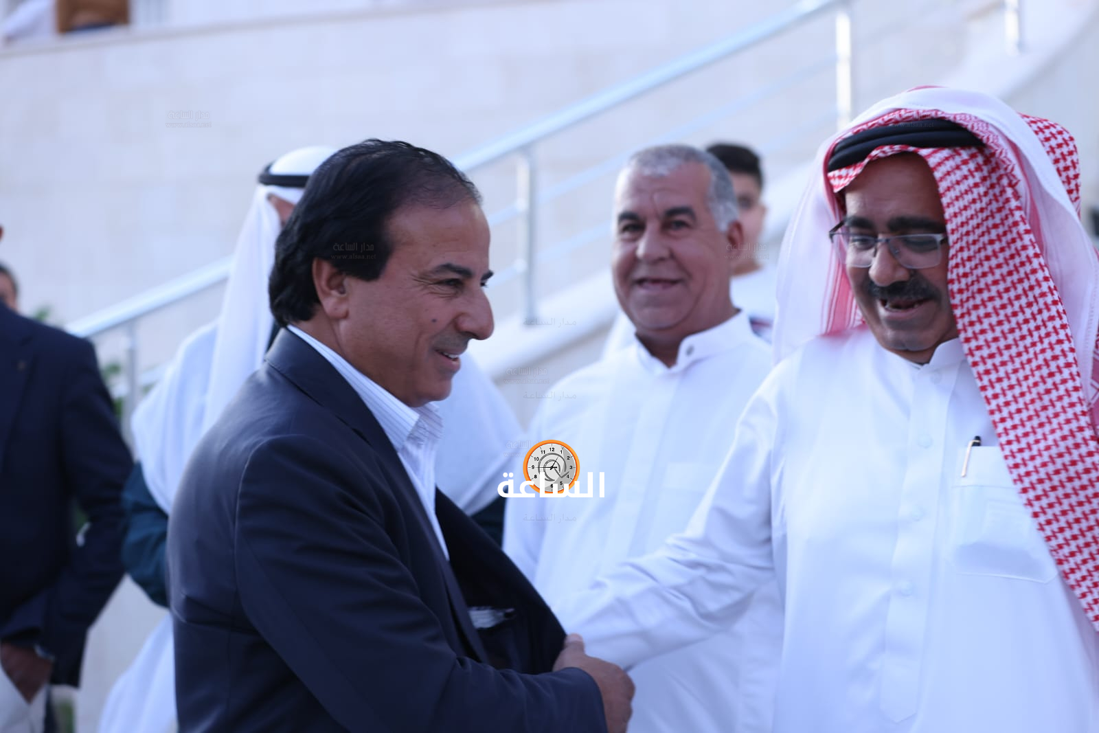 Madar Al-Saa Images 0.11889055337596754