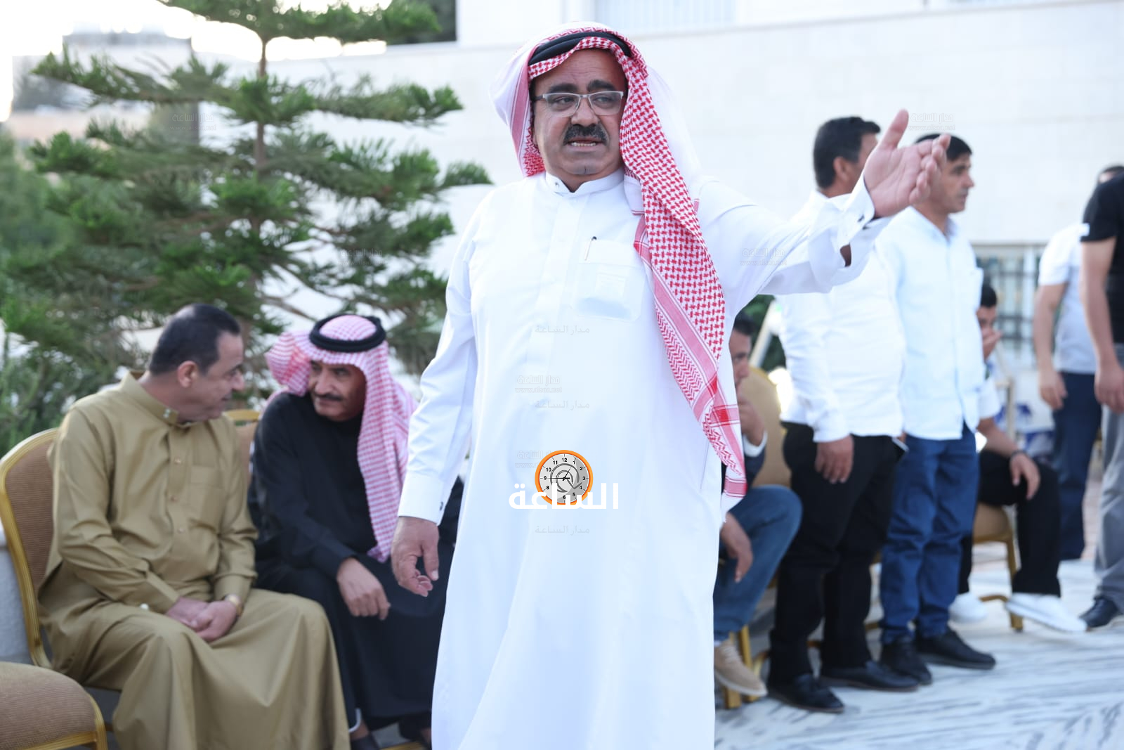 Madar Al-Saa Images 0.43799708452170716