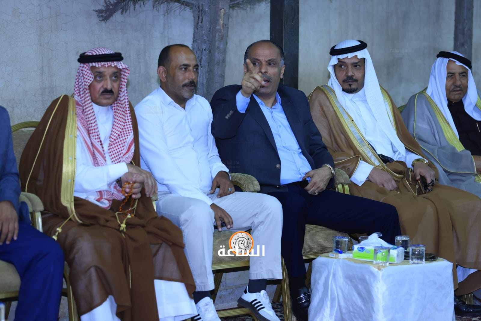 Madar Al-Saa Images 0.5119594929116814