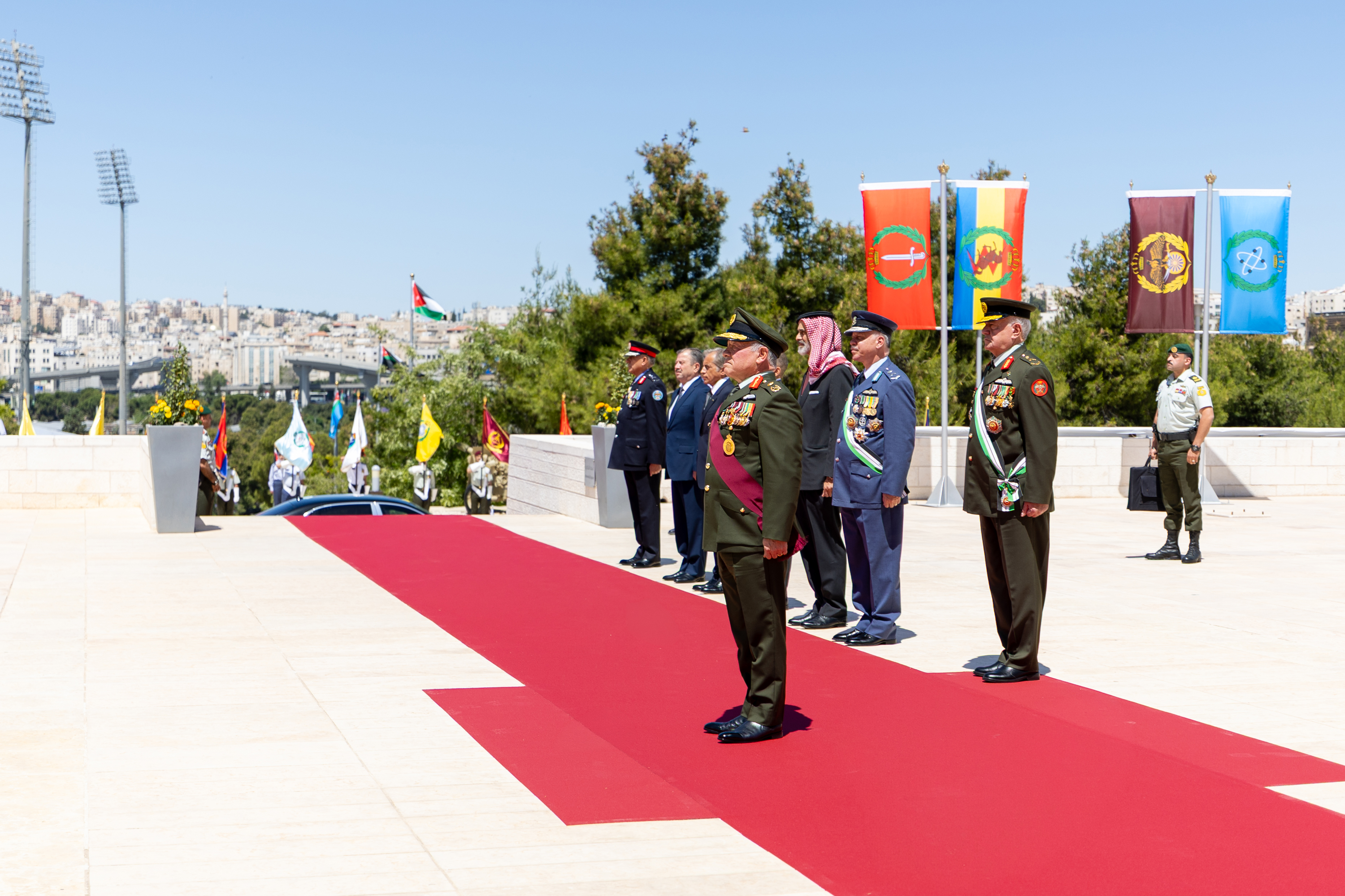 Madar Al-Saa Images 0.7645234521013431