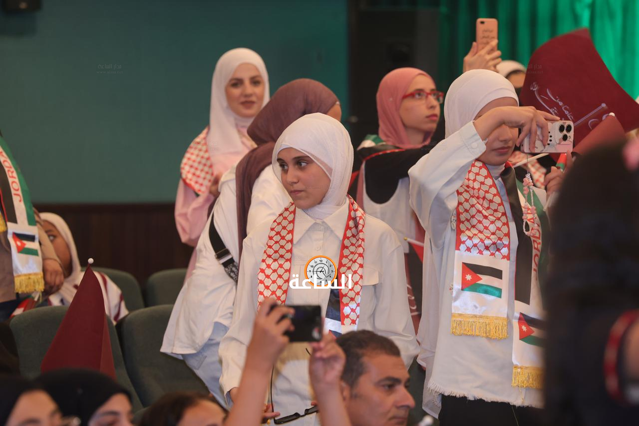 Madar Al-Saa Images 0.4690701719385135