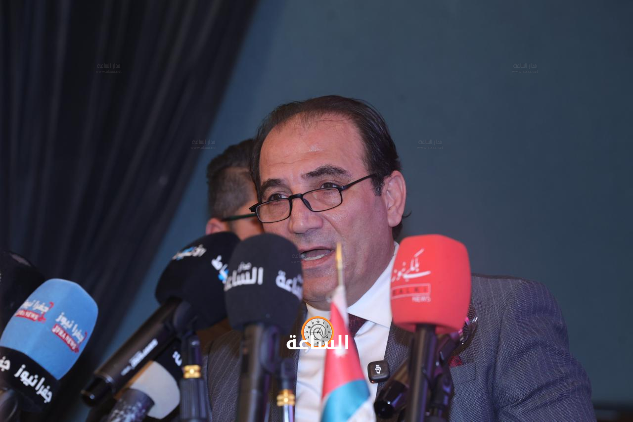 Madar Al-Saa Images 0.5617006139755558