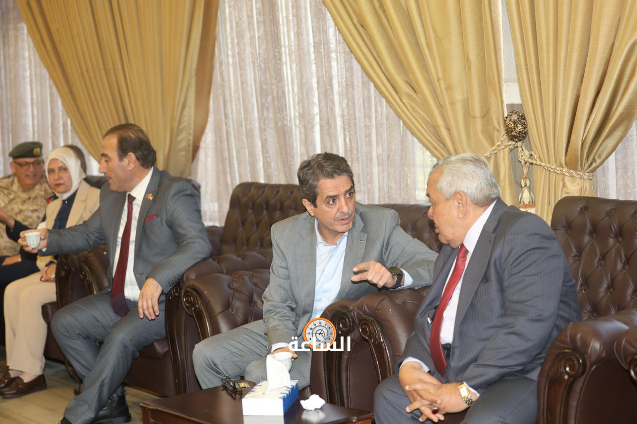 Madar Al-Saa Images 0.26198259133585144