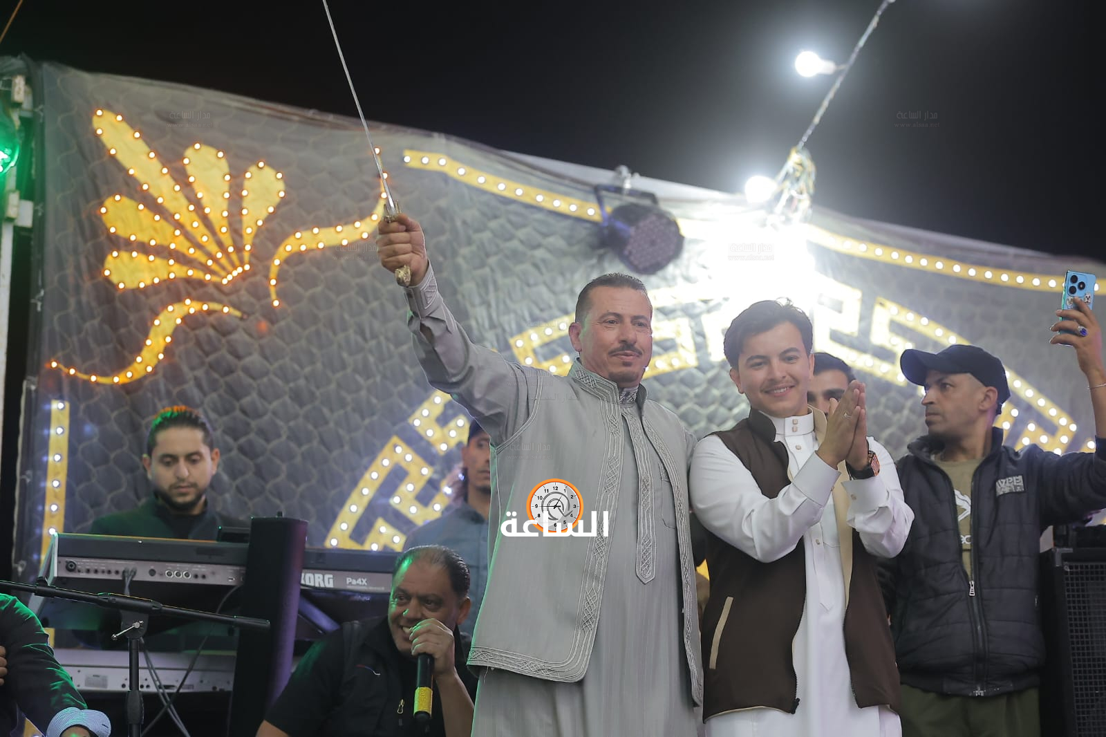 Madar Al-Saa Images 0.4562920892948934