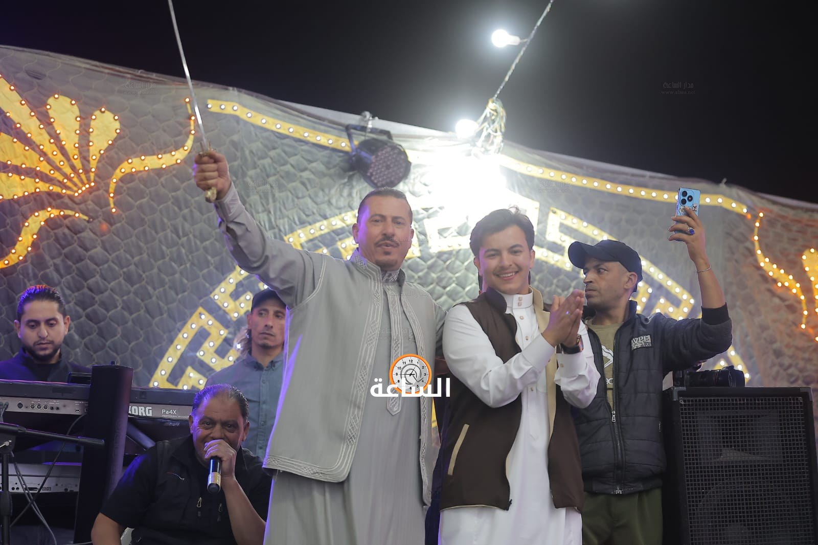 Madar Al-Saa Images 0.2427108615900958