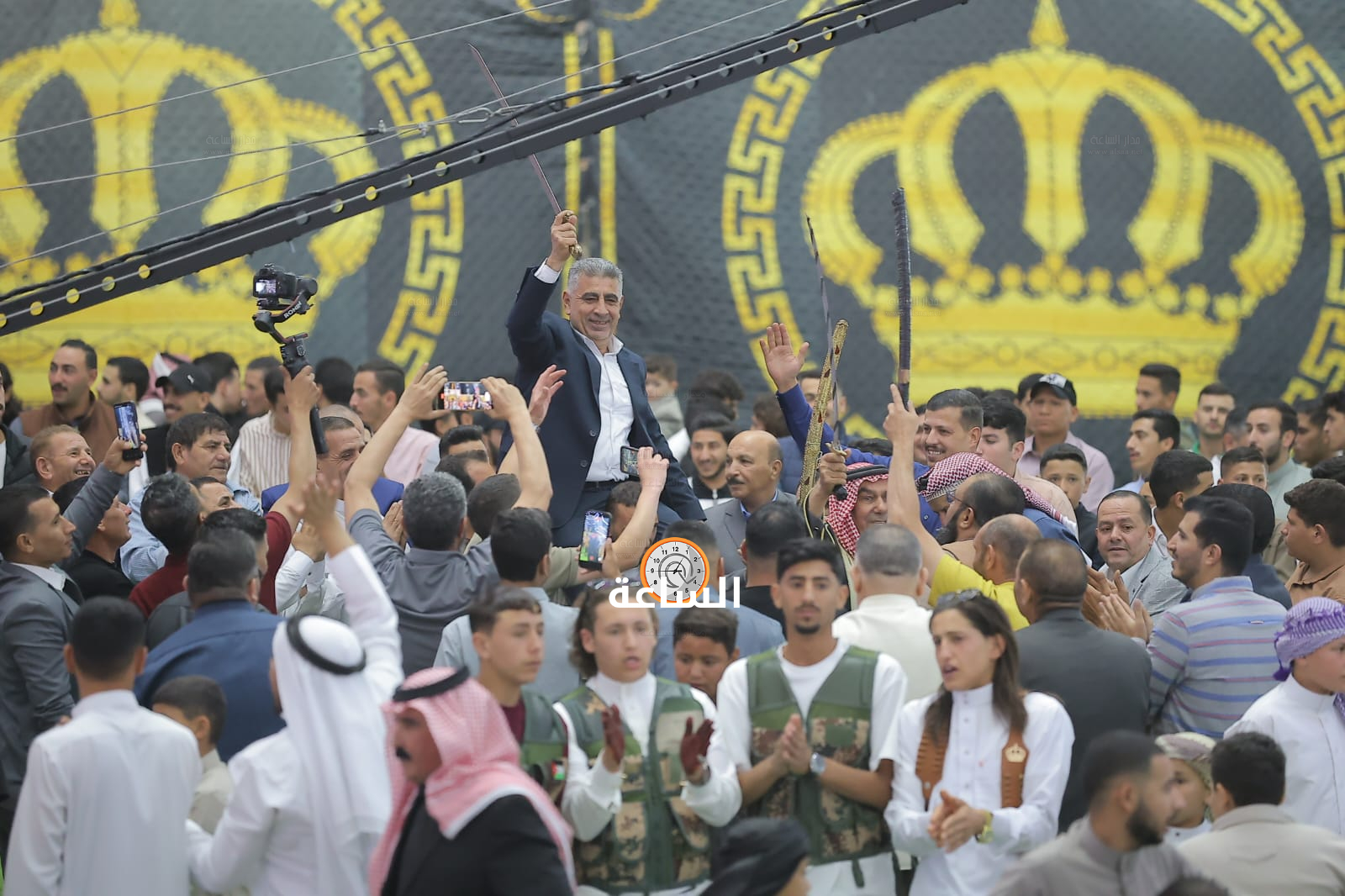 Madar Al-Saa Images 0.6919193781334989