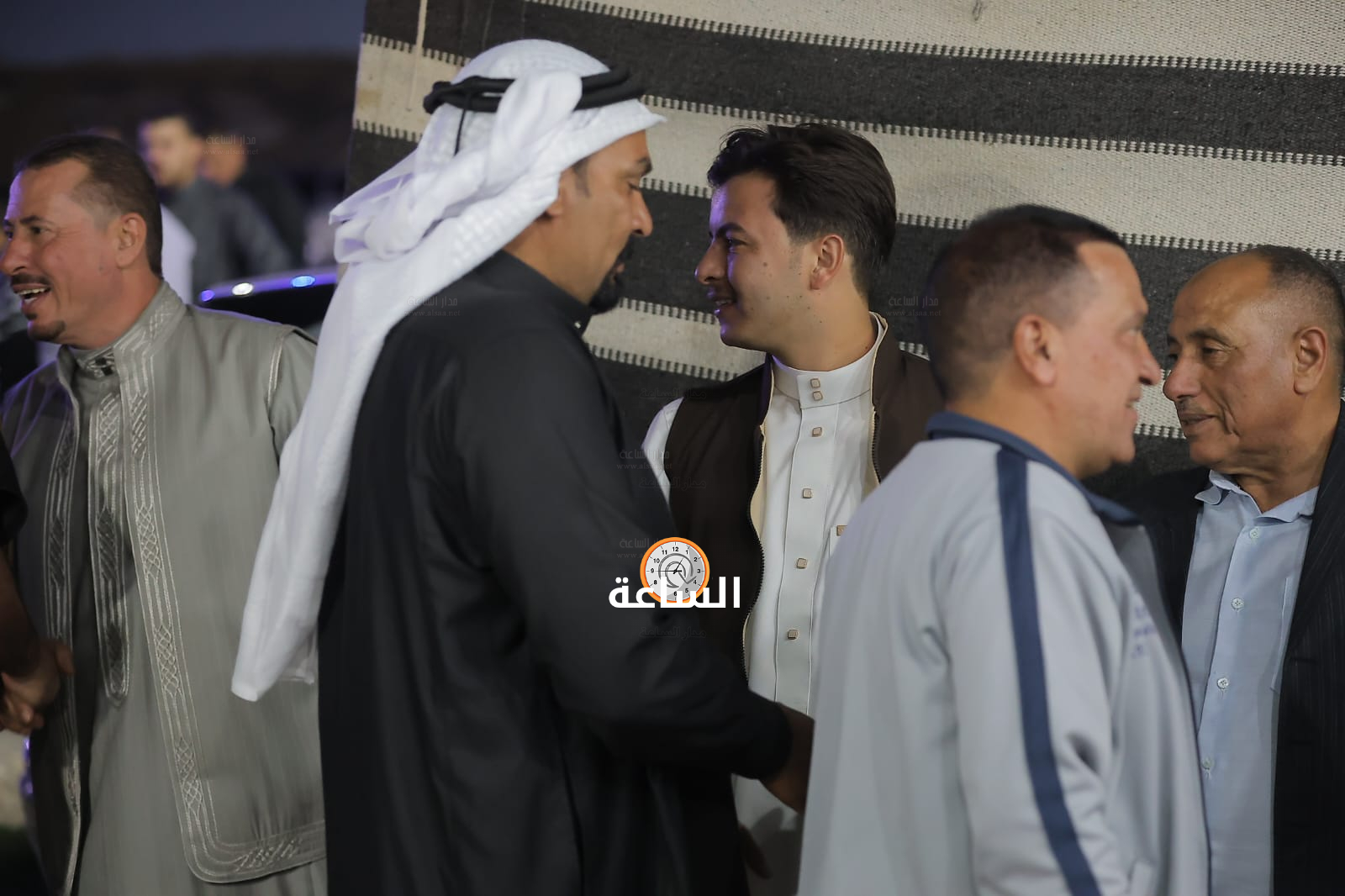 Madar Al-Saa Images 0.32208337505358275