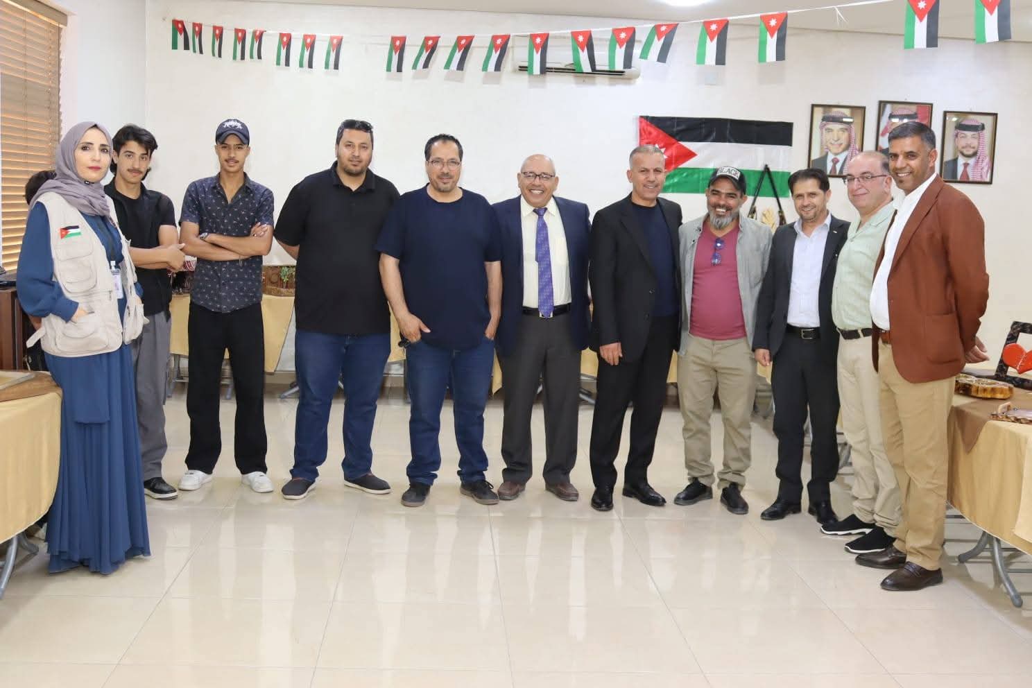 Madar Al-Saa Images 0.3568509130272586