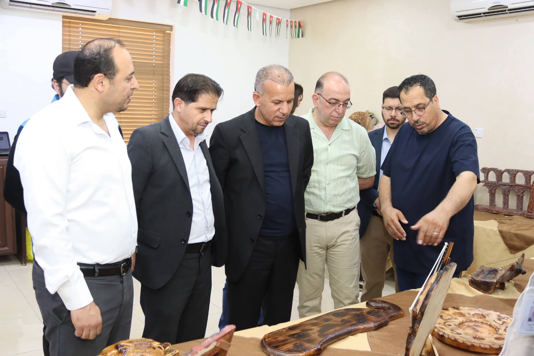 Madar Al-Saa Images 0.1844551391202478