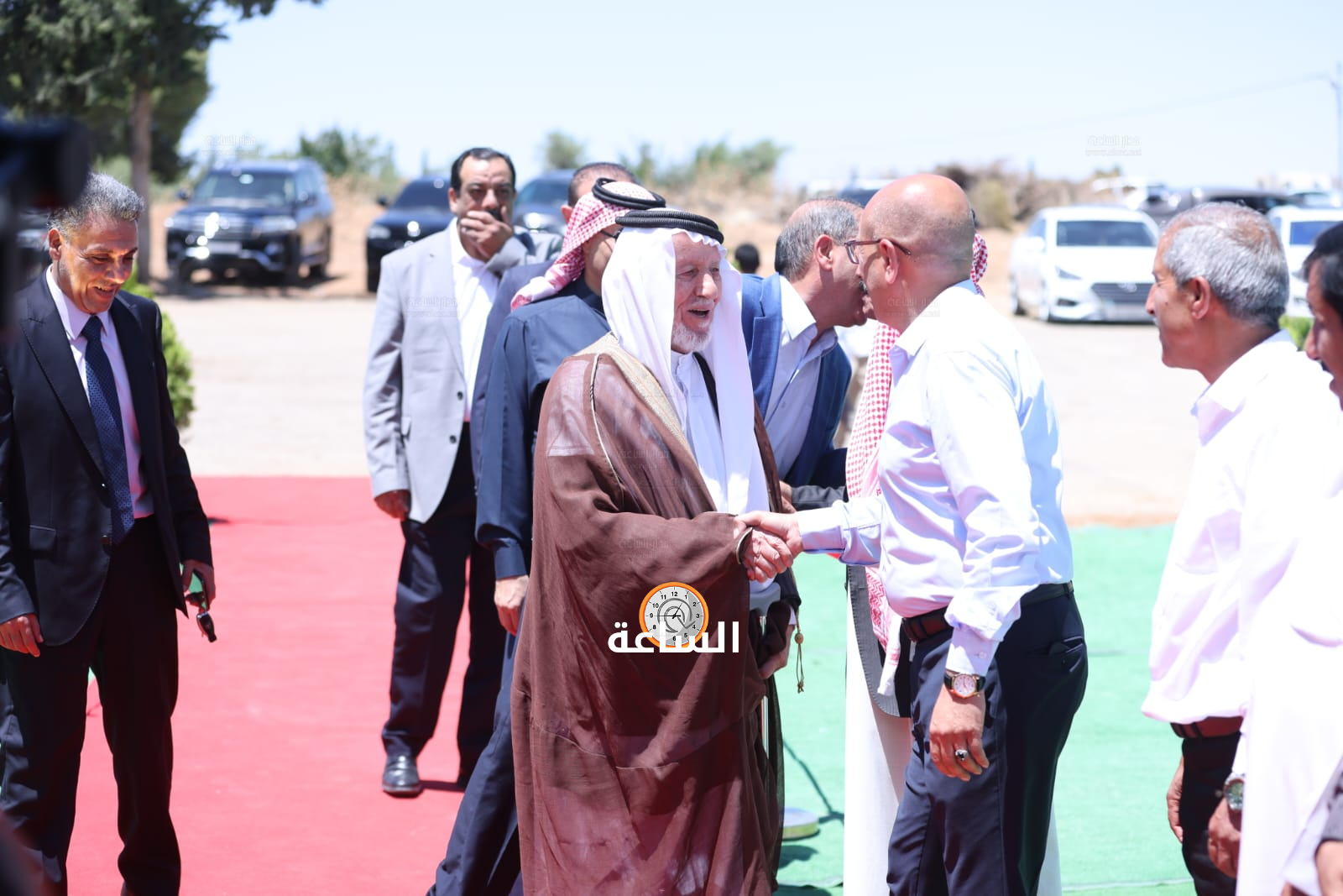 Madar Al-Saa Images 0.46337940895136653