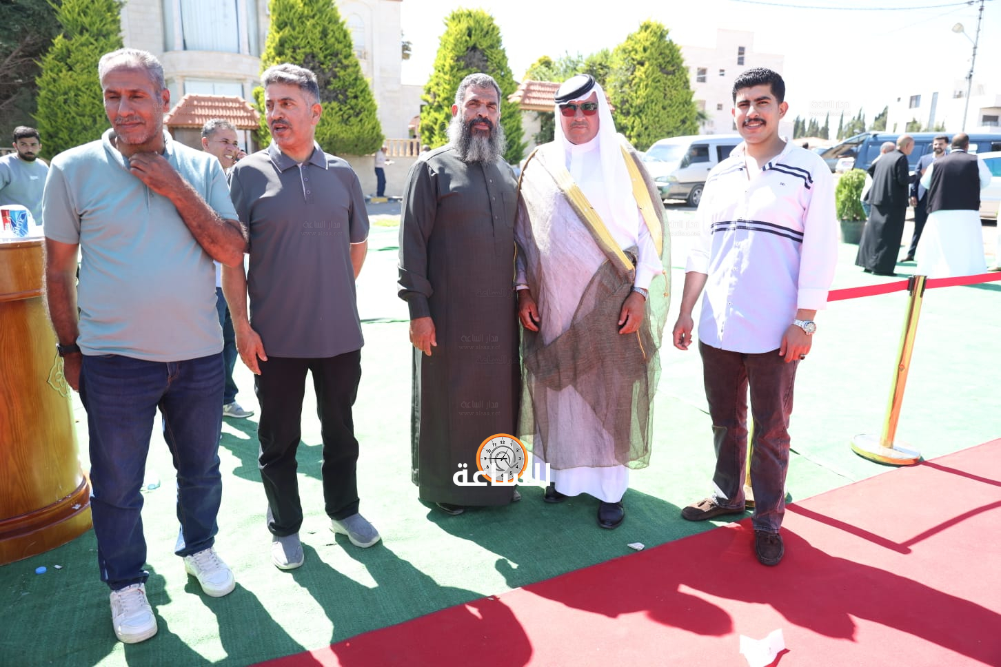 Madar Al-Saa Images 0.02938272433120115